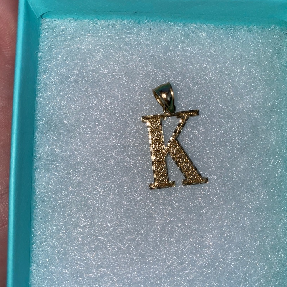 10k K pendant